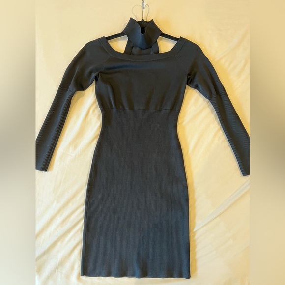 Jonathan Simkhai
Turtleneck Mini Dress size Small stretchable - Picture 6 of 6